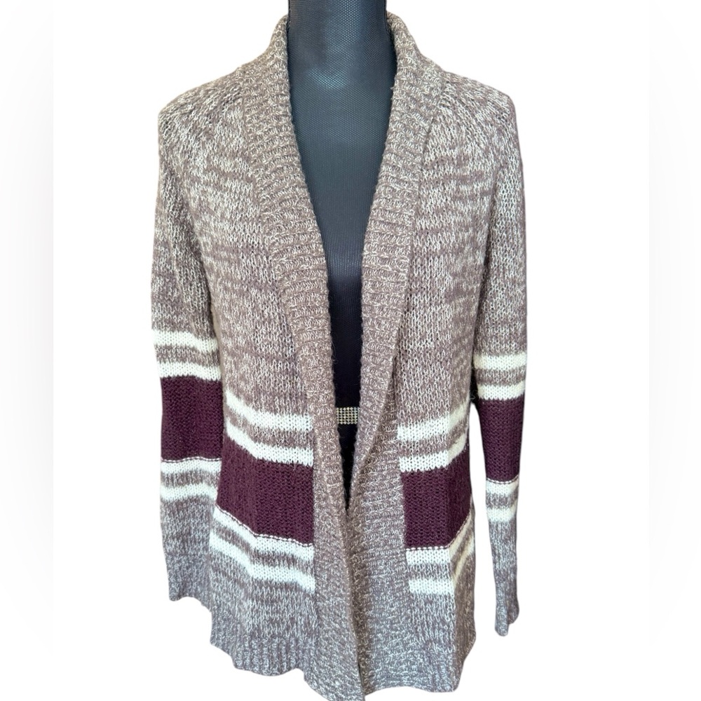 Suzy Shier Cardigan - Picture 9 of 10